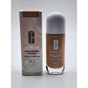 Clinique Even Better Clinical Vitamin Makeup SPF 45 Light Medium Cool 2